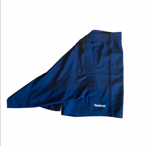 Training REEBOK Athletic Shorts Girls Size 12/14 - Picture 2 of 3